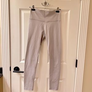 TNA Aritzia Atmosphere Leggings